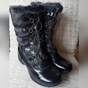Totes Black Winter Boots with Faux Fur